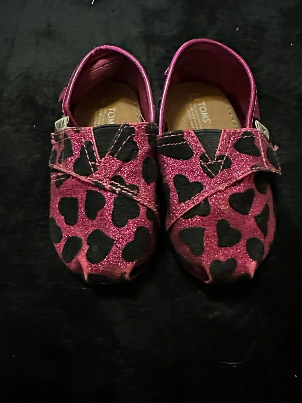 Toms Kids Glitter Heart Slip-Ons in Pink and Black